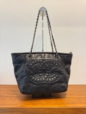 Chanel Coco Shopping Tote in Black Leather Pre-Owned